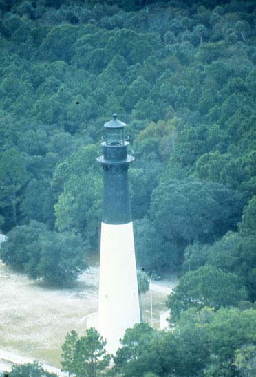 Hunting-Island-State-Park-Lighthouse