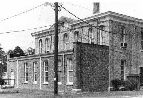 Hampton-County-Courthouse