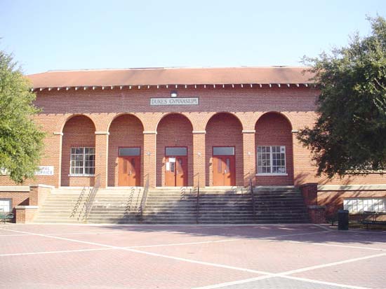 Dukes-Gymnasium