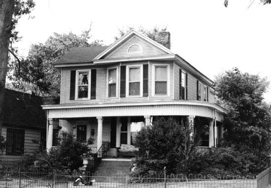 Reid-St.-N.Confederate-Ave.-Area-Historic-District